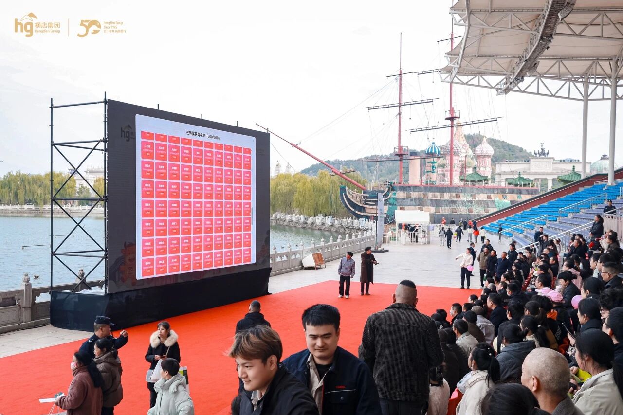 135615_568.jpg (197 KB)