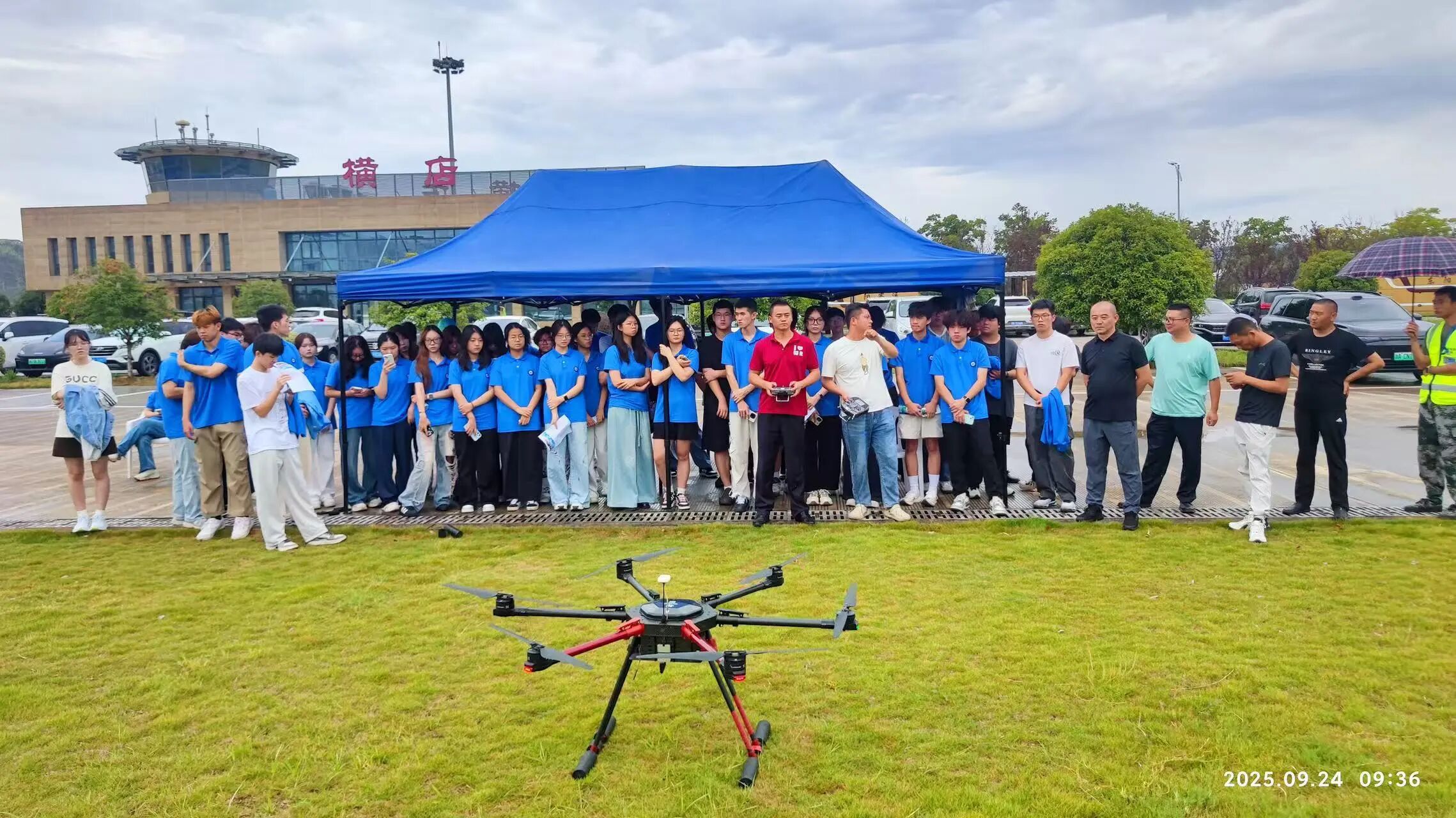 133102_134.jpg (496 KB)