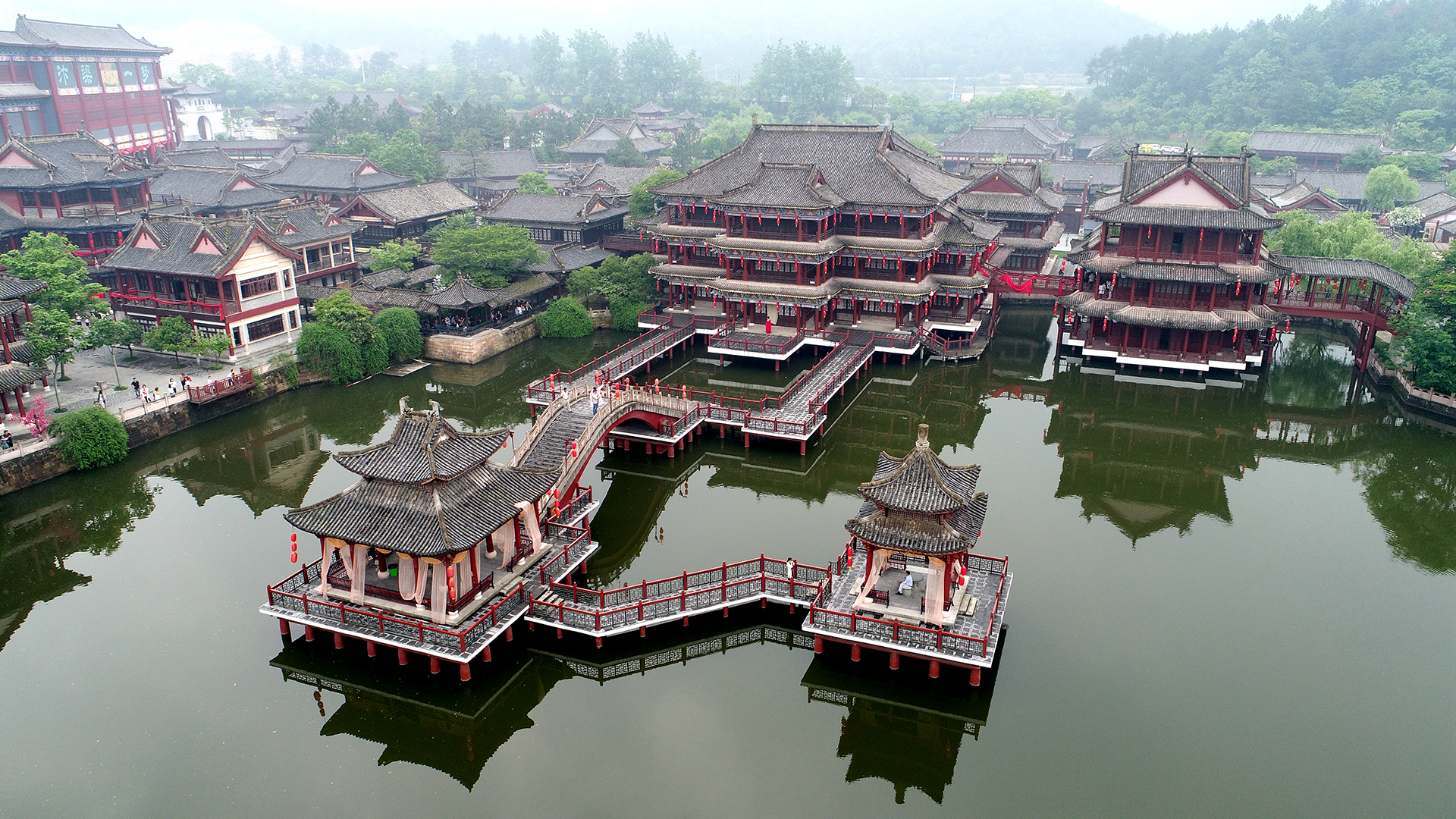 清明上河圖.JPG (2.07 MB)